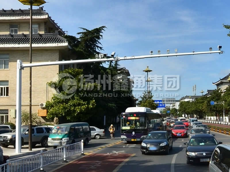 DJG-007，電子警察桿，闖紅燈抓拍桿